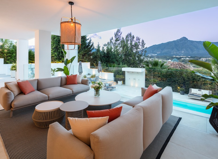 Wiederverkauf - Villa -
Marbella - Nueva Andalucía