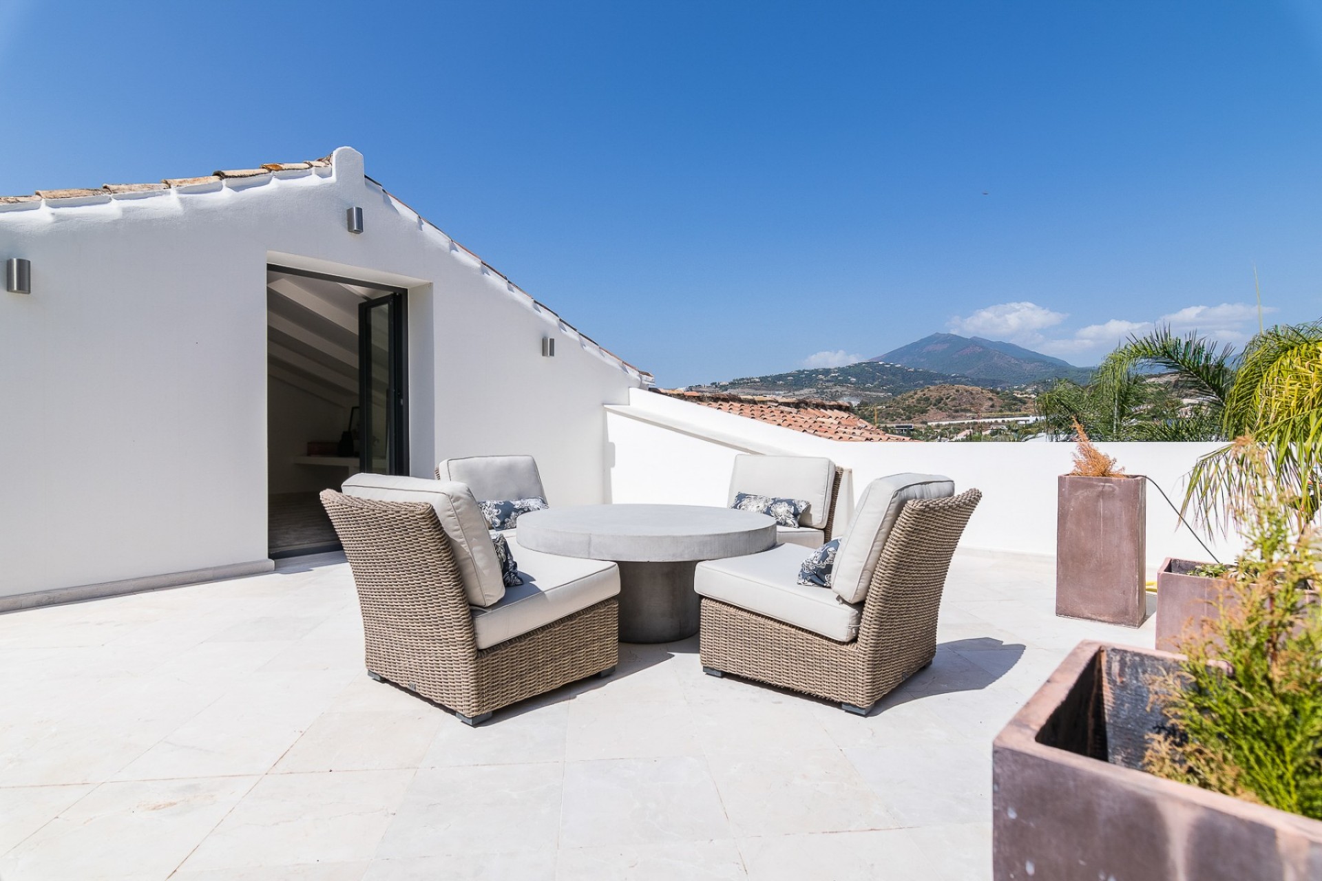 Wiederverkauf - Villa -
Marbella - Nueva Andalucía