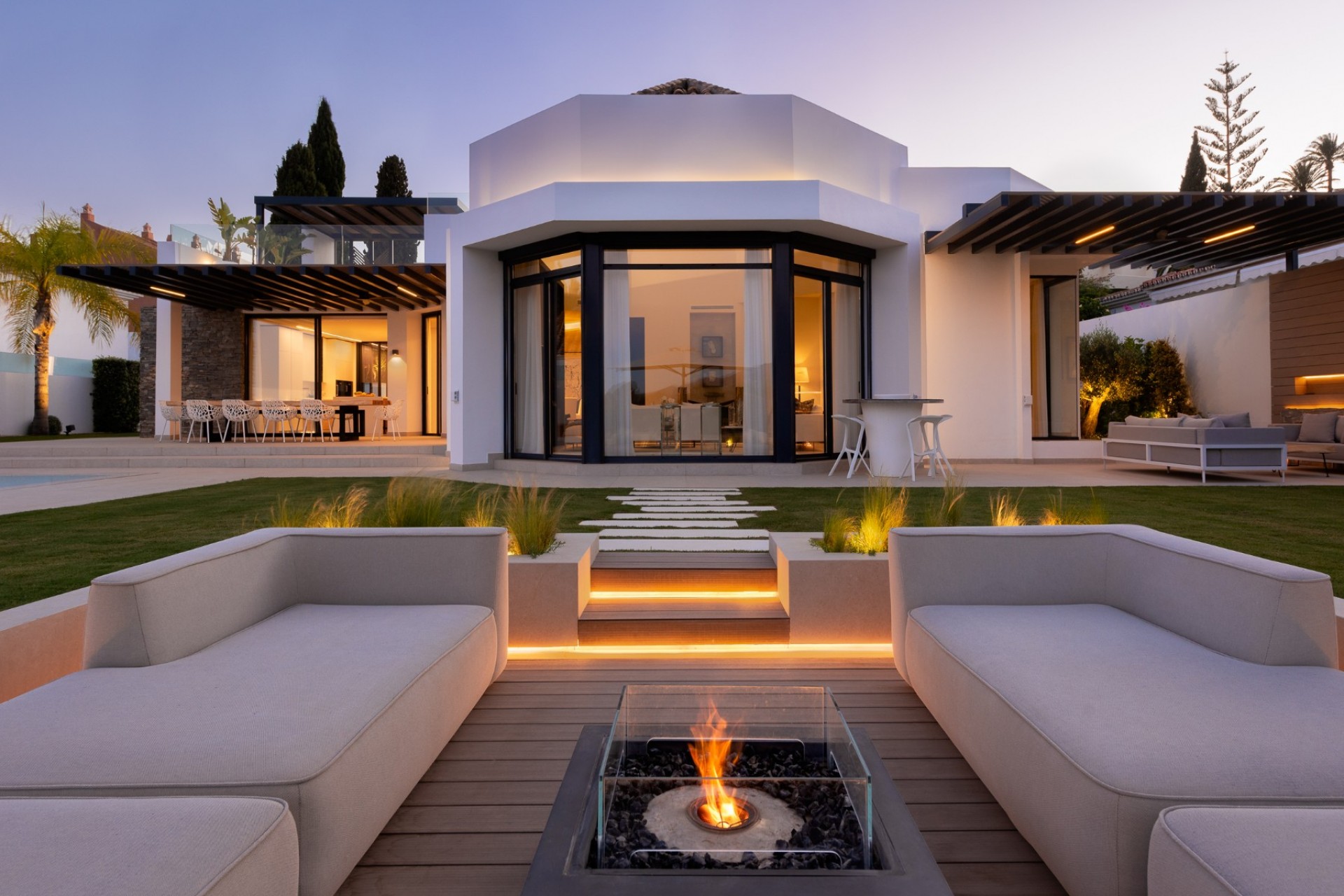 Wiederverkauf - Villa -
Marbella - Nueva Andalucía