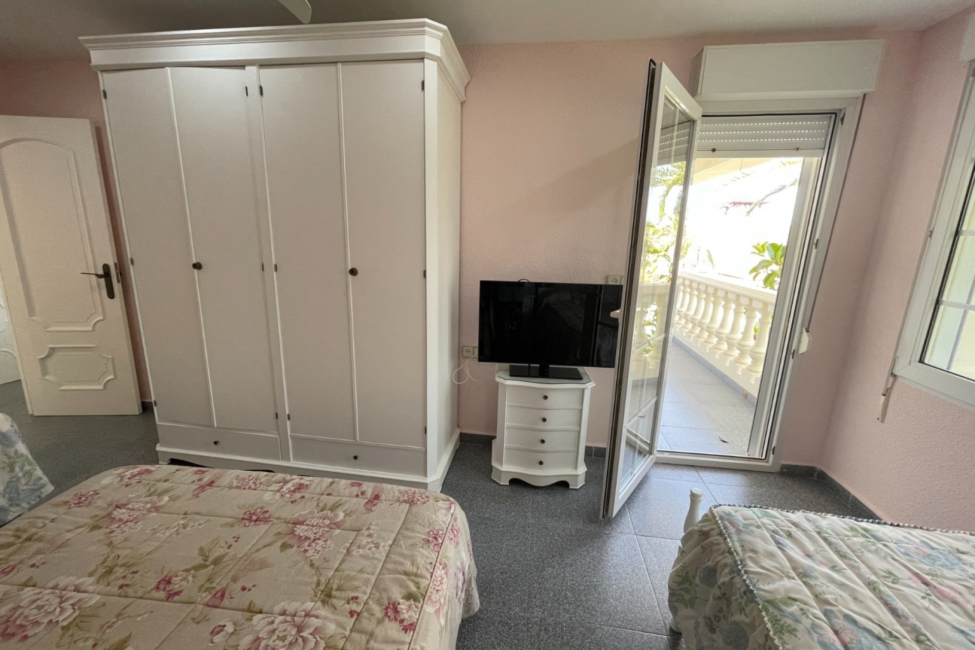 Wiederverkauf - Villa -
Orihuela Costa - Cabo Roig