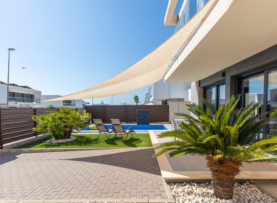 Wiederverkauf - Villa -
Orihuela Costa - Entre Naranjos - Vistabella Golf