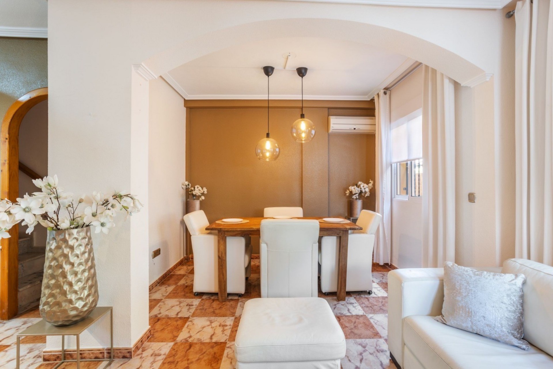 Wiederverkauf - Villa -
Orihuela Costa - La Regia