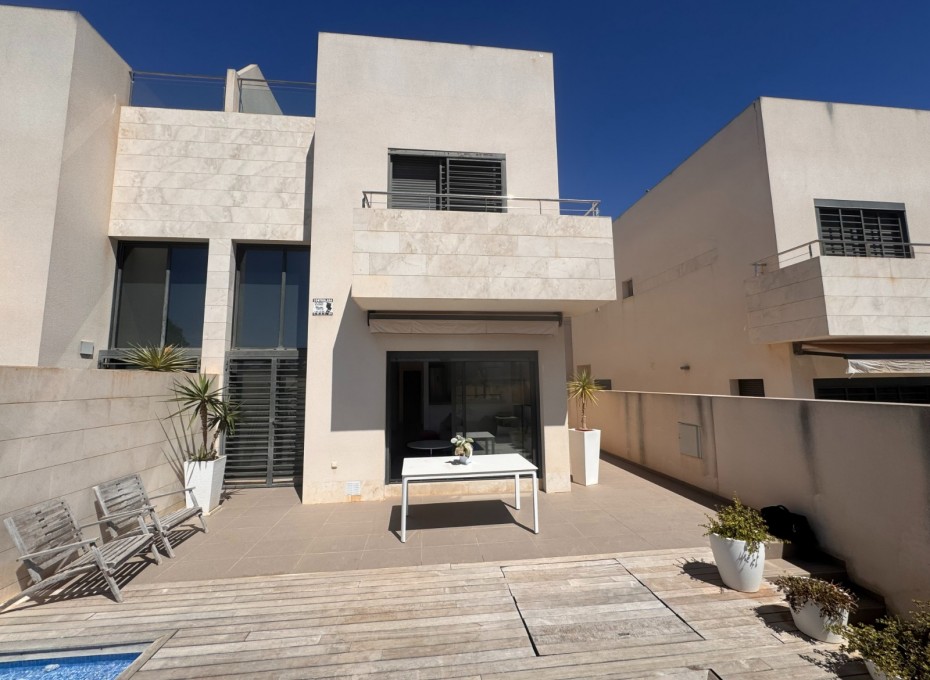 Wiederverkauf - Villa -
Orihuela Costa - La Zenia