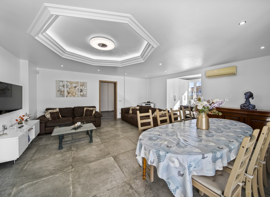 Wiederverkauf - Villa -
Orihuela Costa - La Zenia