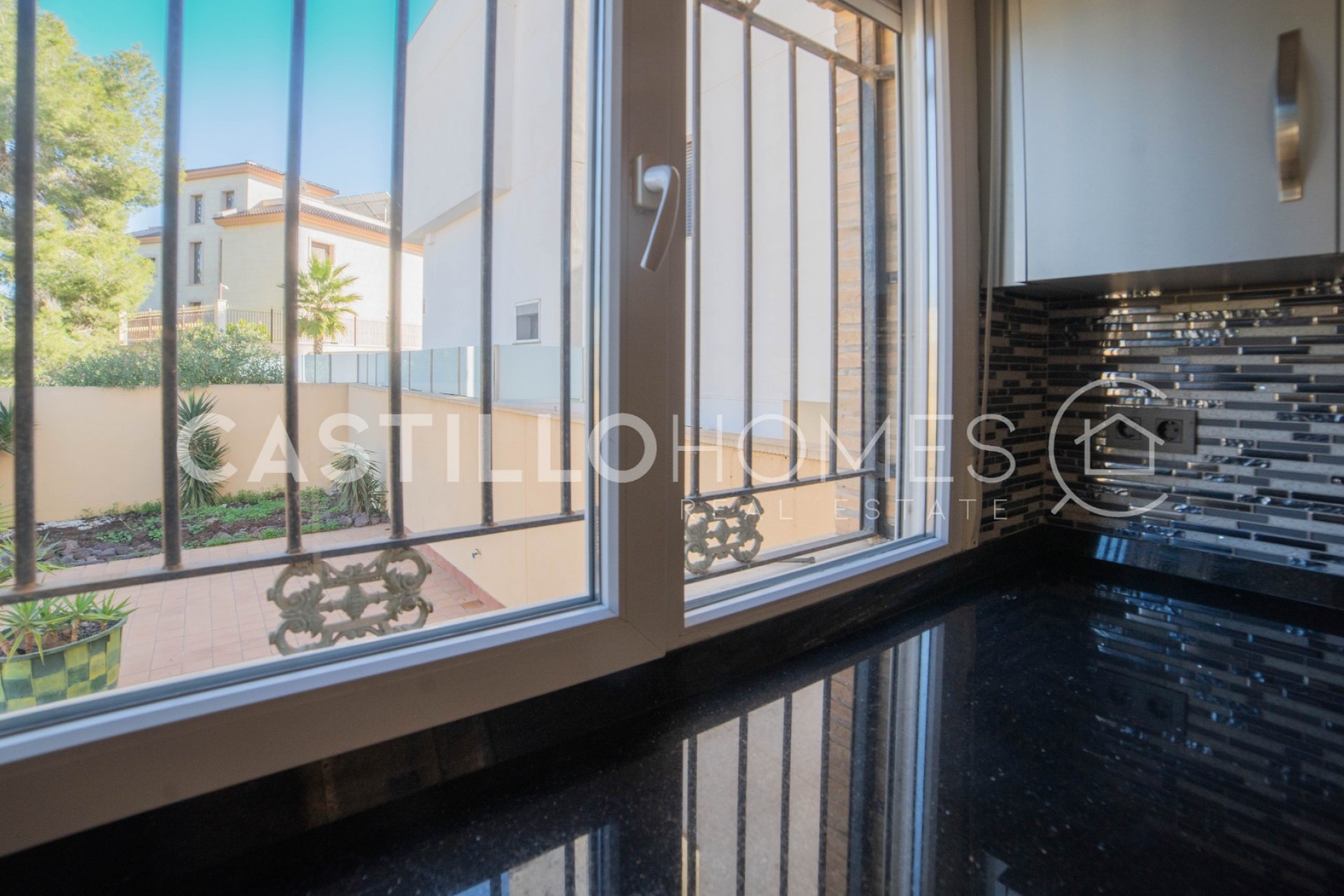 Wiederverkauf - Villa -
Orihuela Costa - Las Filipinas