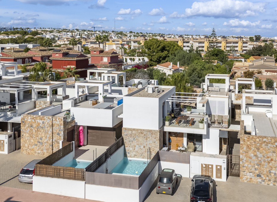 Wiederverkauf - Villa -
Orihuela Costa - Lomas de Cabo Roig