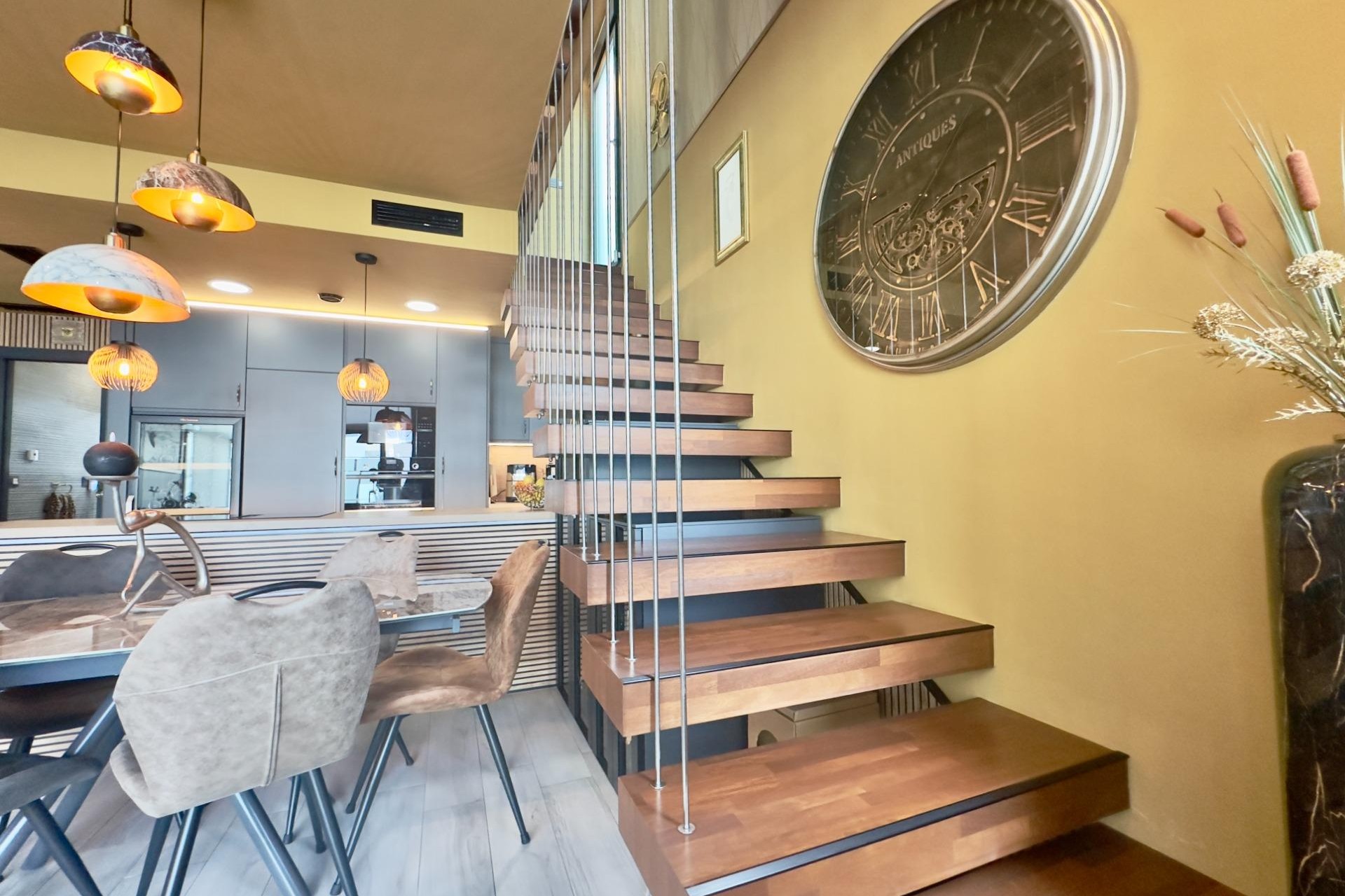 Wiederverkauf - Villa -
Orihuela Costa - Lomas de Cabo Roig