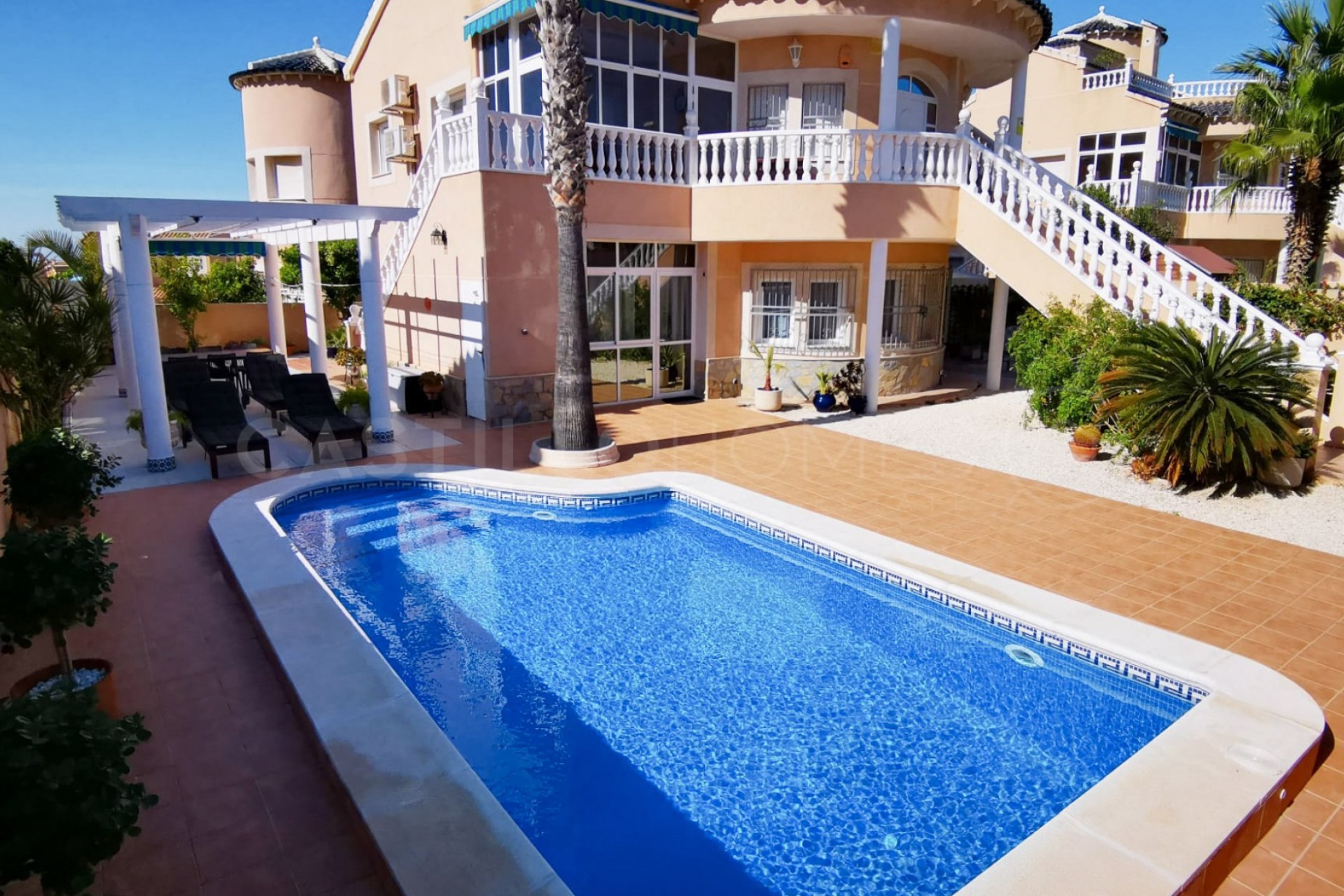 Wiederverkauf - Villa -
Orihuela Costa - Los Altos