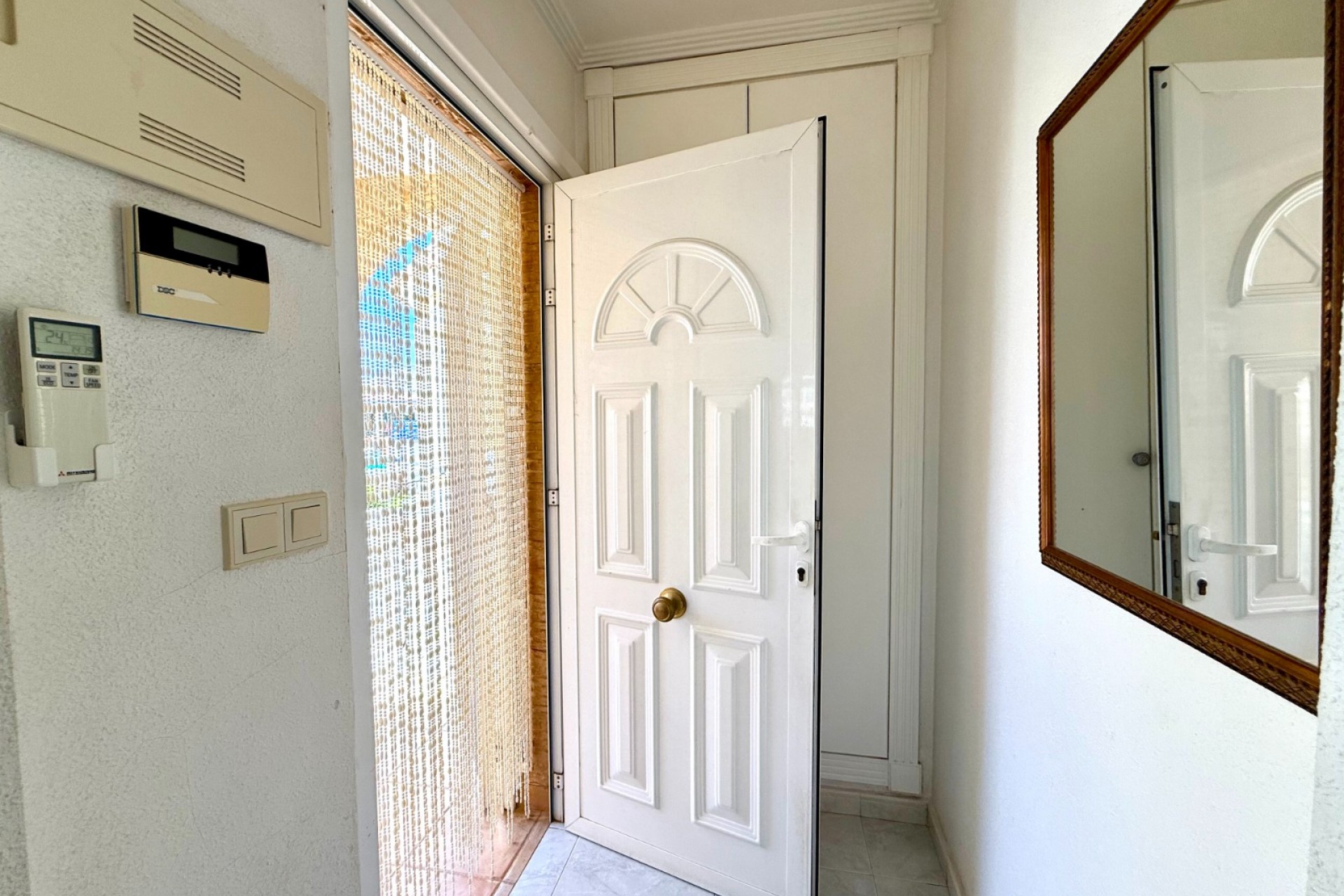 Wiederverkauf - Villa -
Orihuela Costa - Villamartín