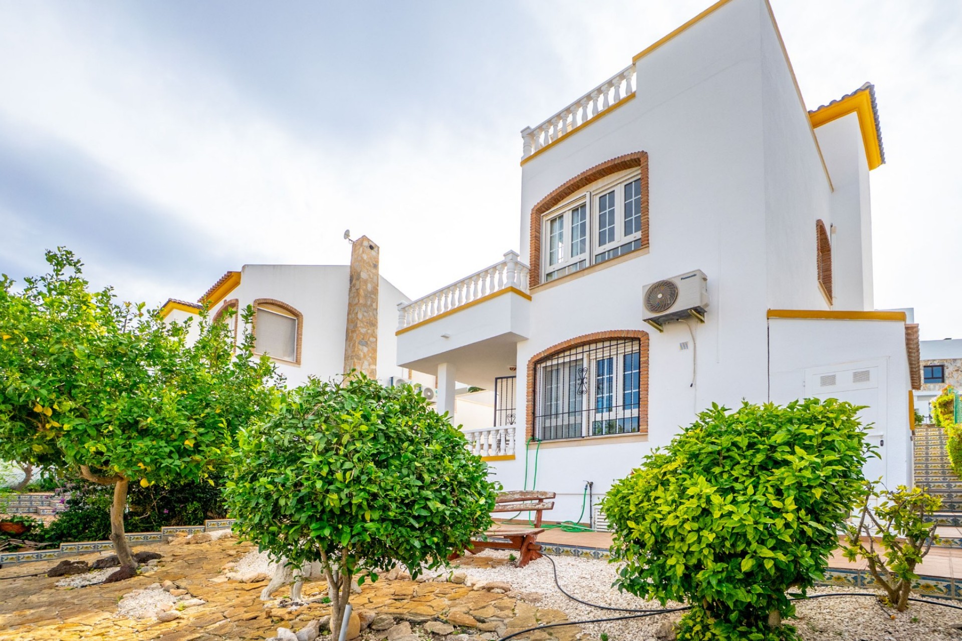Wiederverkauf - Villa -
Orihuela Costa - Villamartín