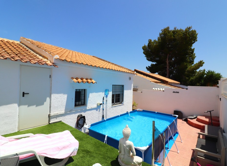 Wiederverkauf - Villa -
Orihuela Costa - Villamartín