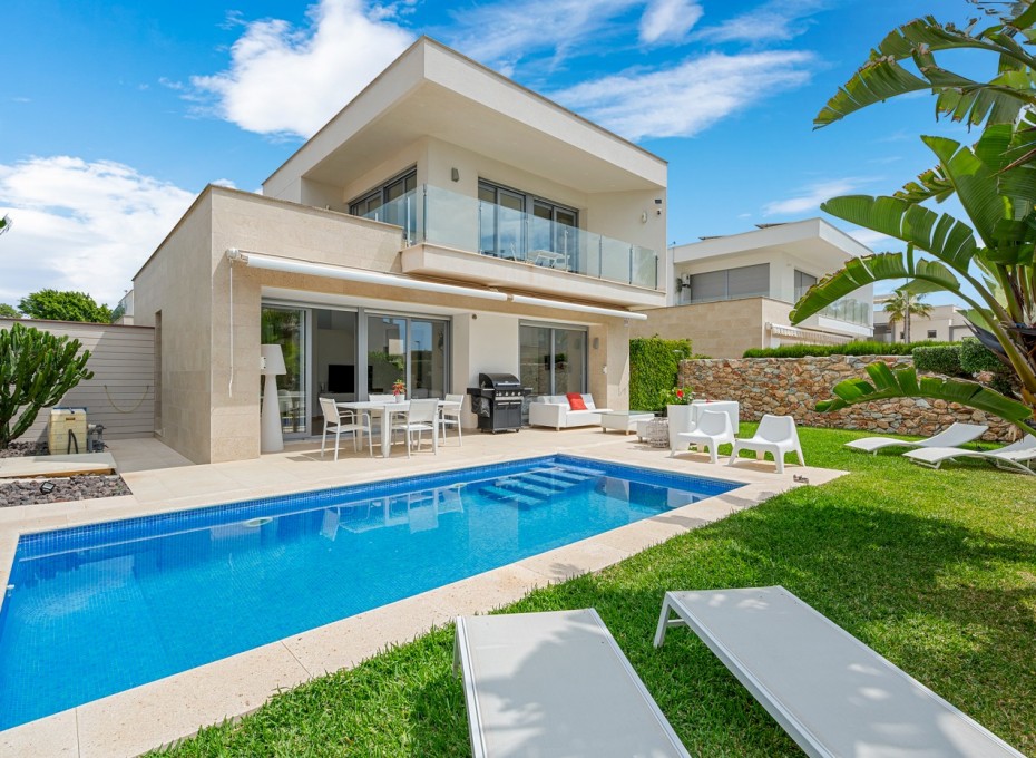 Wiederverkauf - Villa -
Orihuela Costa - Vistabella