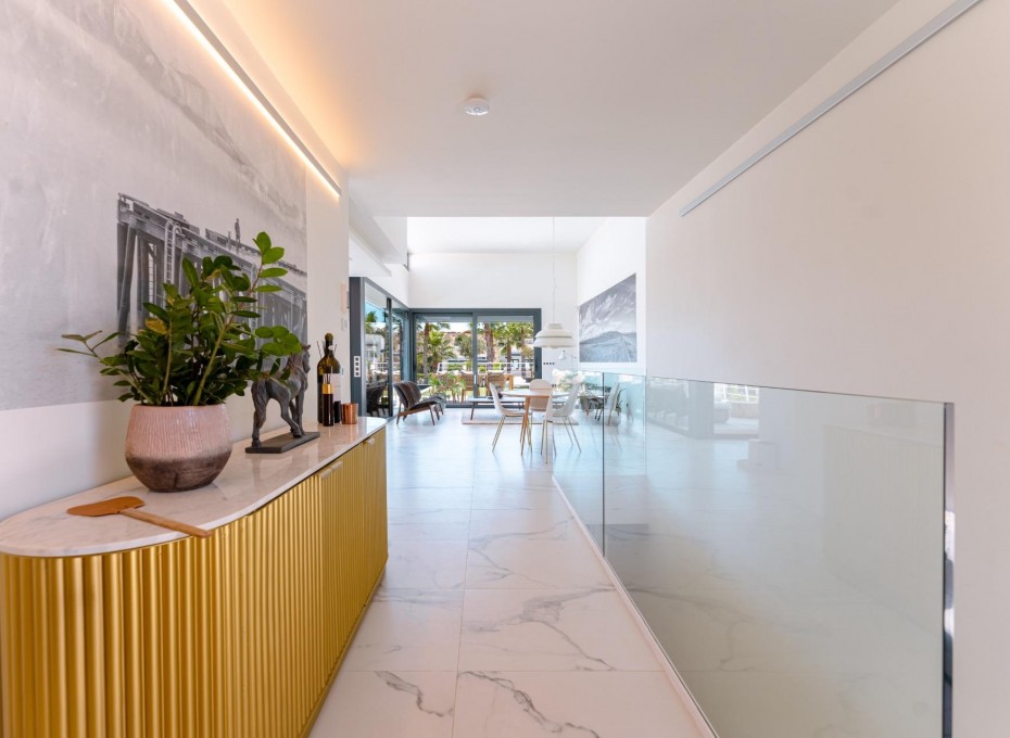 Wiederverkauf - Villa -
San Miguel de Salinas - Costa blanca sur