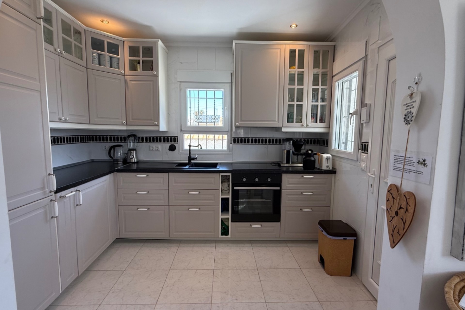 Wiederverkauf - Villa -
Torrevieja - Costa Blanca