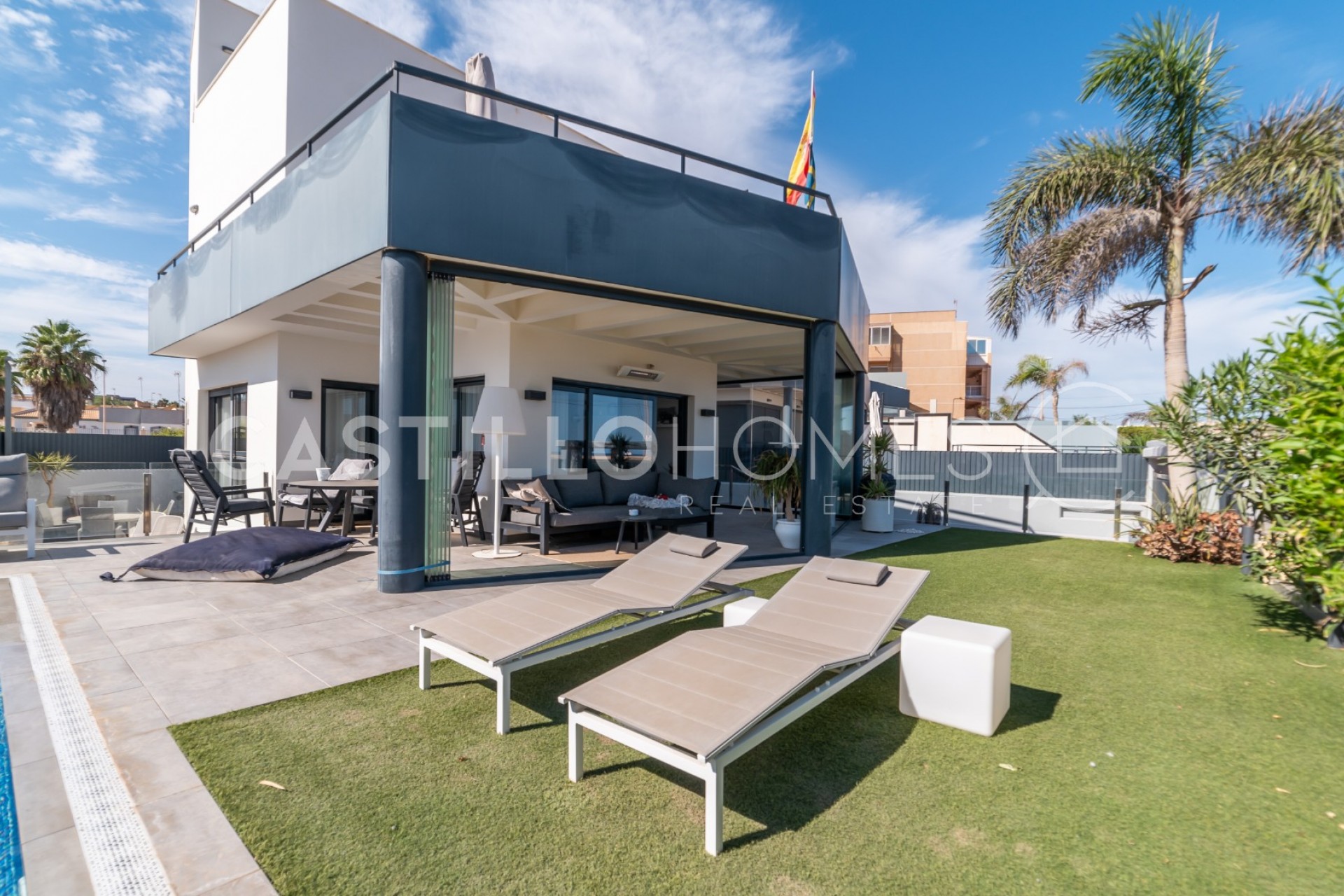 Wiederverkauf - Villa -
Torrevieja - Urb. Rosaleda