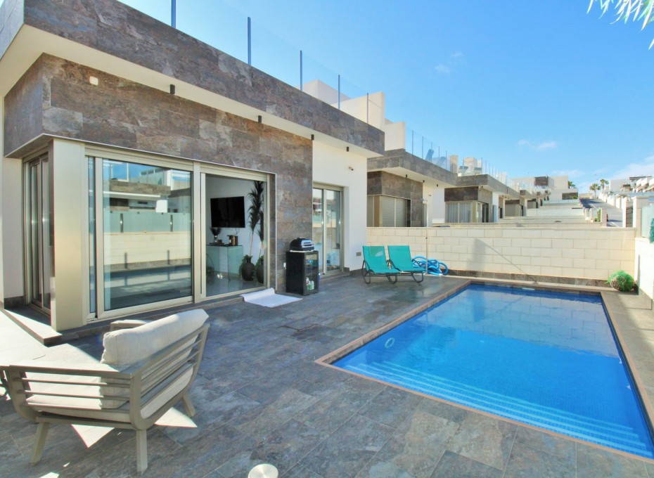 Wiederverkauf - Villa -
Villamartin