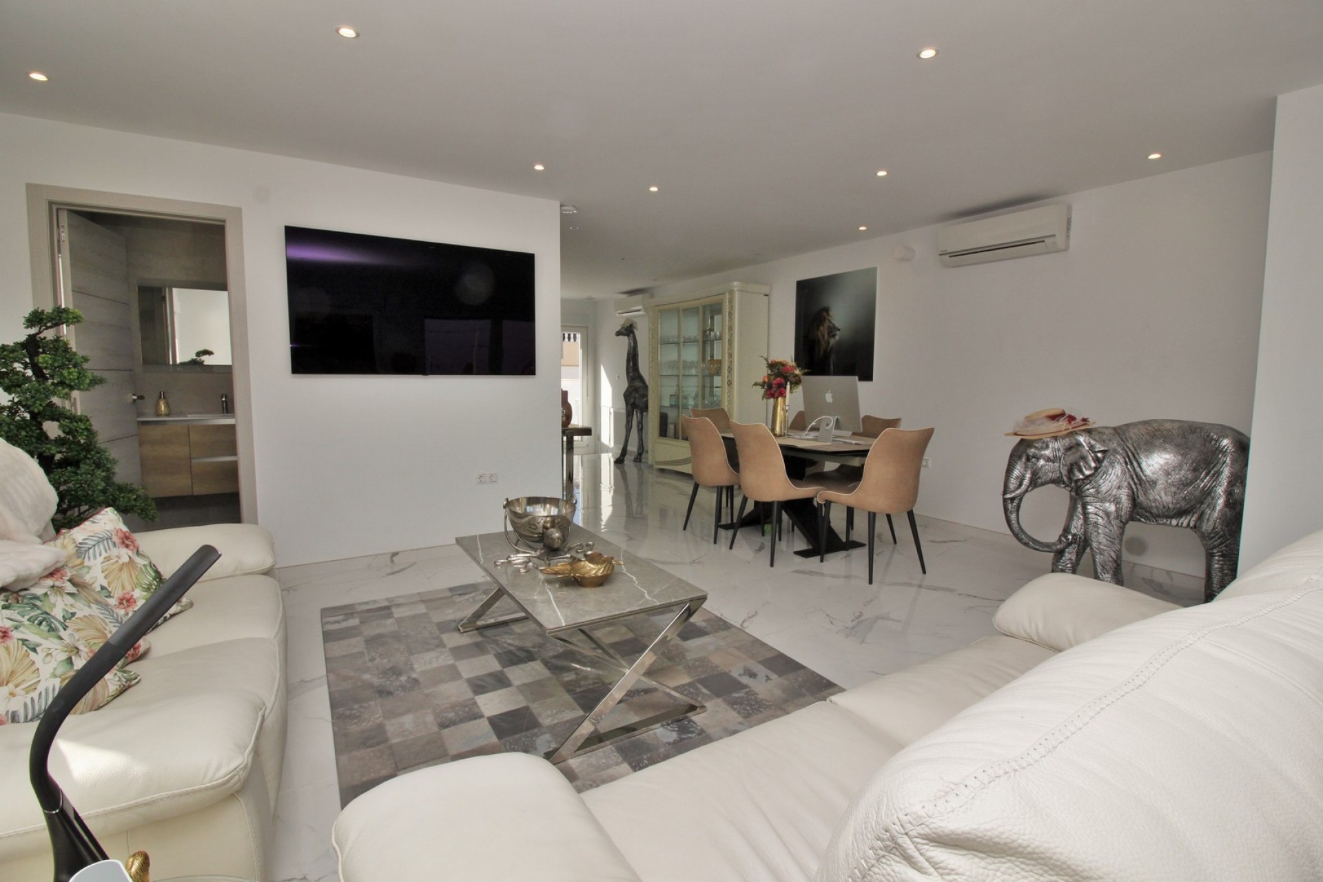 Wiederverkauf - Villa -
Villamartin