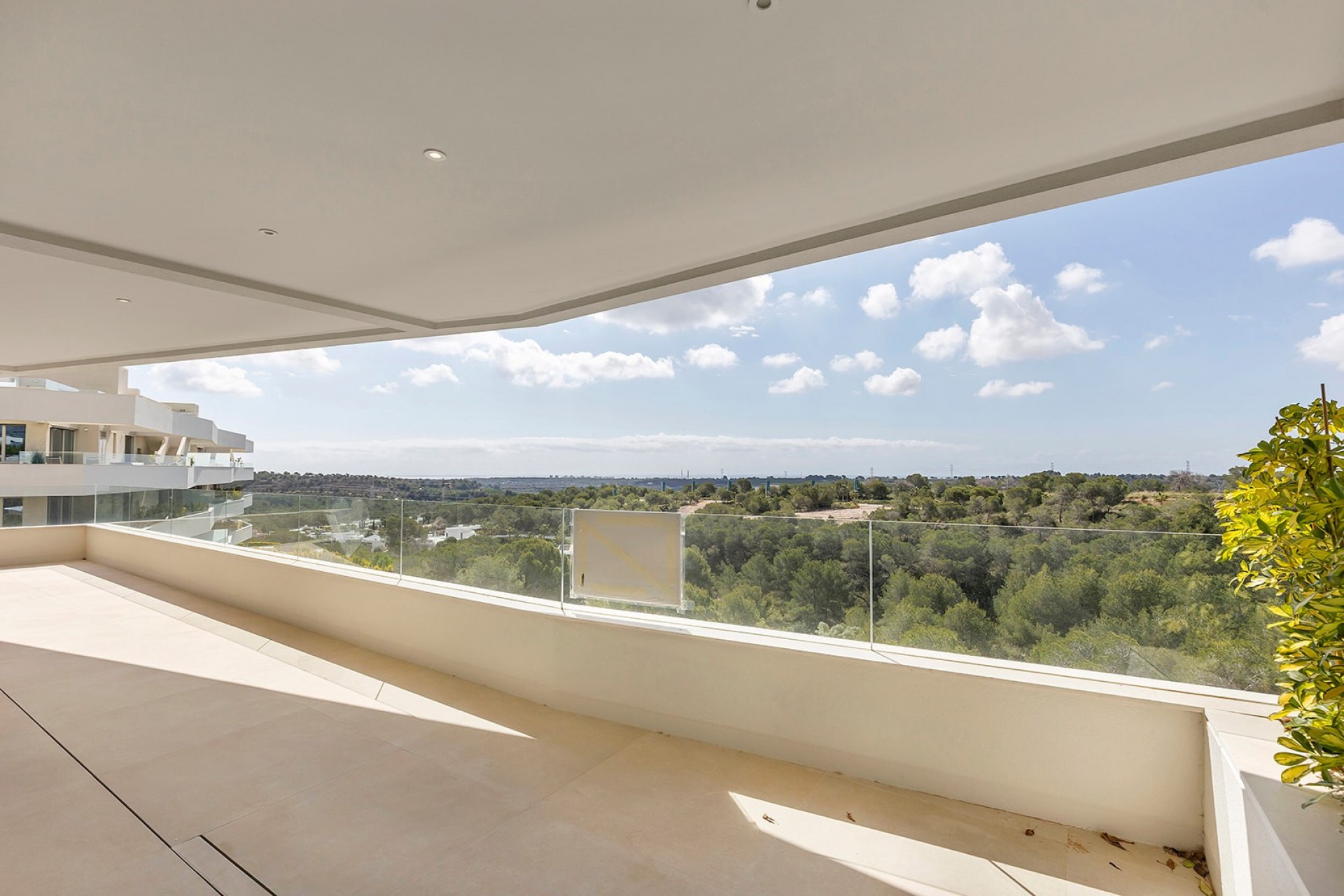 Wiederverkauf - Wohnung -
Las Colinas Golf Resort - Las Colinas golf