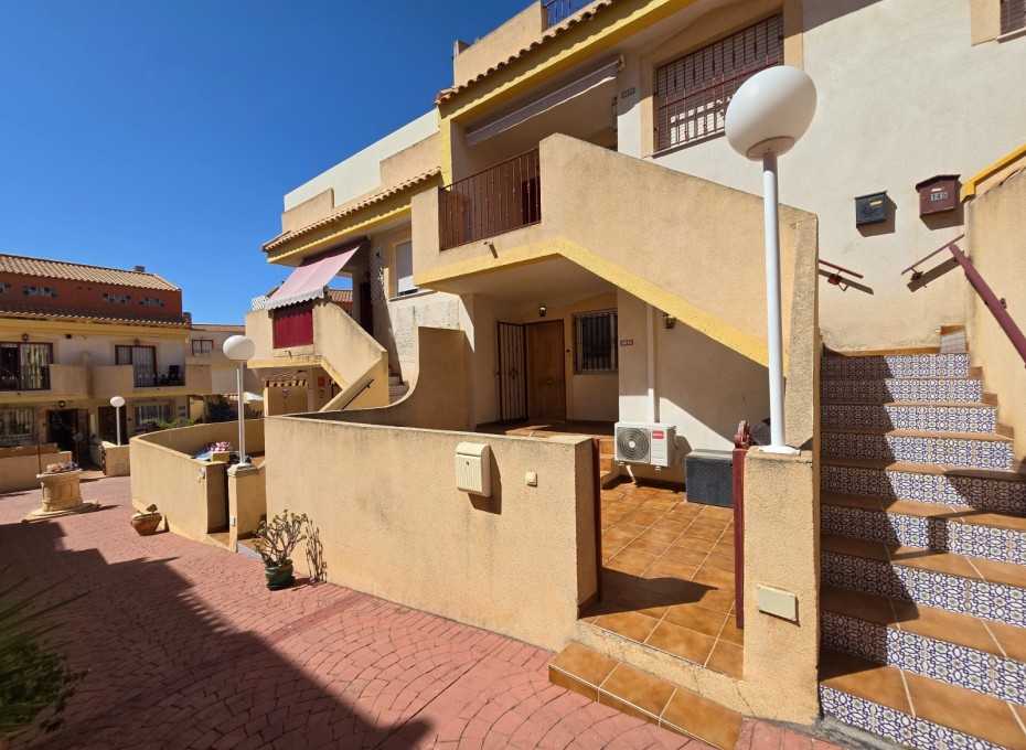 Wiederverkauf - Wohnung -
Orihuela Costa - La Zenia